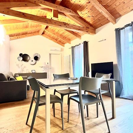 Comecasa Cavour Apartment อัสตี ภายนอก รูปภาพ