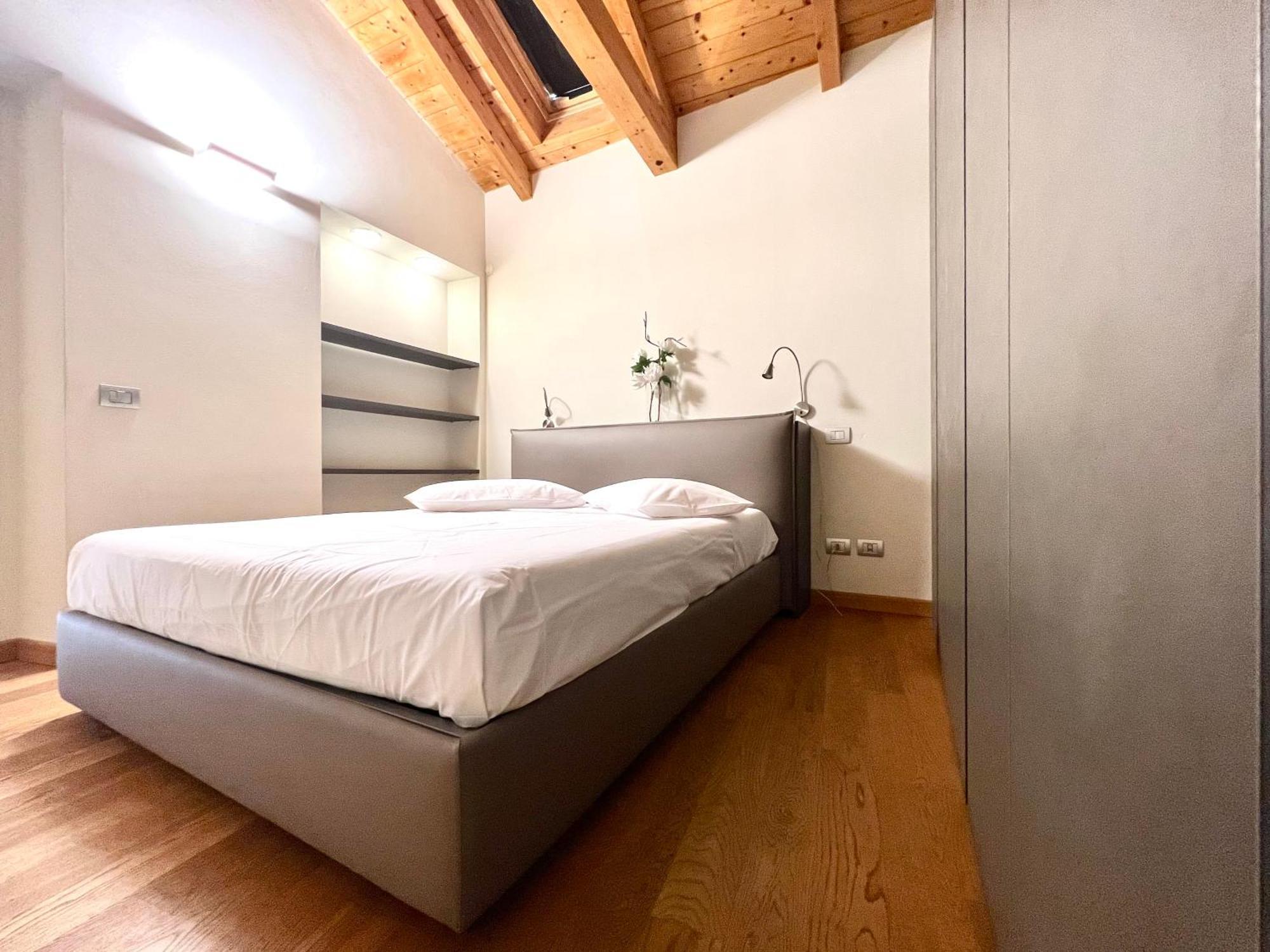 Comecasa Cavour Apartment อัสตี ภายนอก รูปภาพ